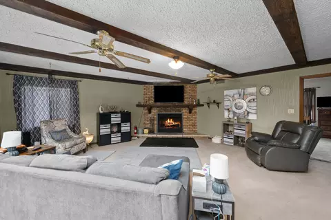 Living - 3604 32nd Ave, Moline, IL 61265 photo 1 of 3