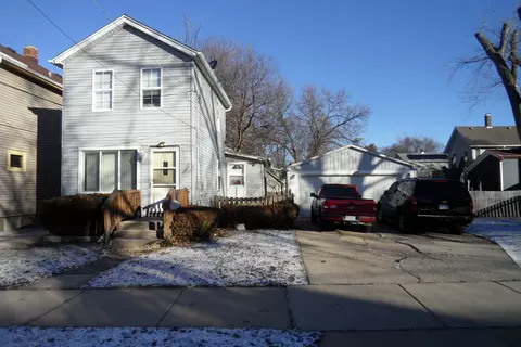 572 Fourth Ave, Aurora, IL 60505