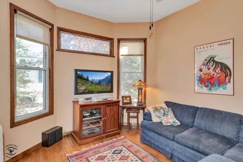 Living - 1650 W 105th St, Chicago, IL 60643 photo 5 of 6