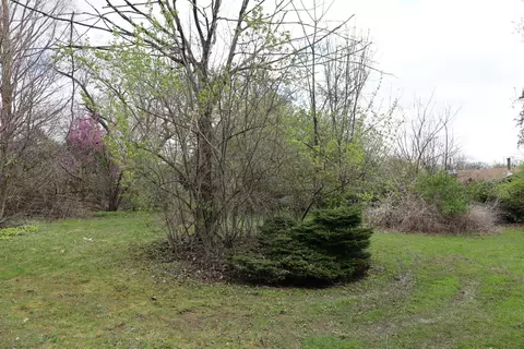 Exterior - 1516 W Sudeenew Dr, Johnsburg, IL 60051 photo 11 of 11