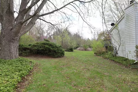 Exterior - 1516 W Sudeenew Dr, Johnsburg, IL 60051 photo 7 of 11