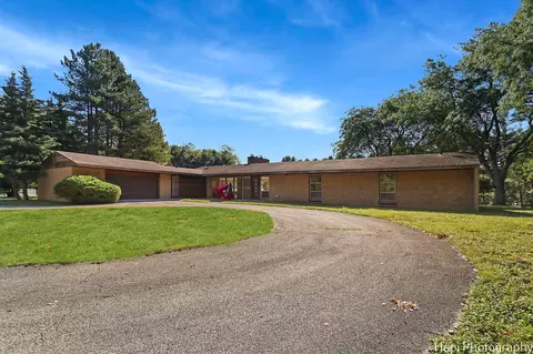 80 Meadow Hill Rd, Barrington Hills, IL 60010