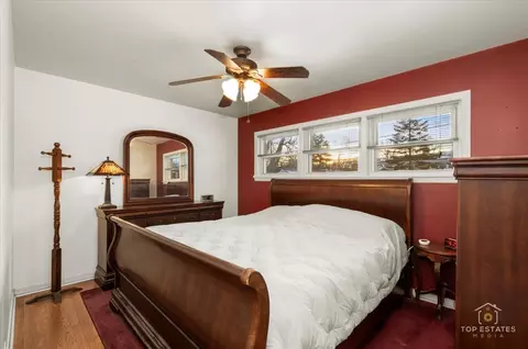 Bedroom - 488 Cornell Ave, Des Plaines, IL 60016 photo 1 of 2