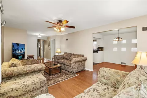 Other - 488 Cornell Ave, Des Plaines, IL 60016 photo 2 of 10