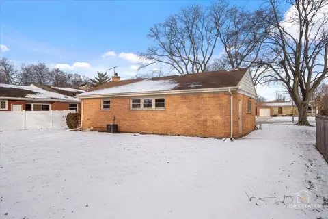 Exterior - 488 Cornell Ave, Des Plaines, IL 60016 photo 6 of 6