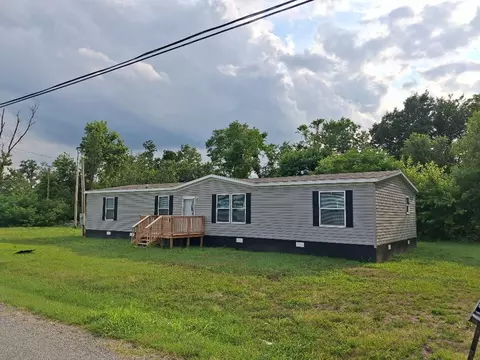 1507 N Oak St, Duquoin, IL 62932