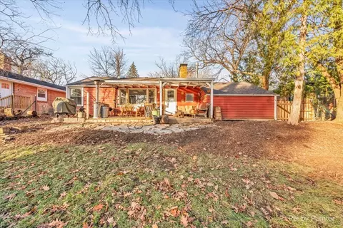 Exterior - 833 Forest Ave, Elgin, IL 60120 photo 3 of 7