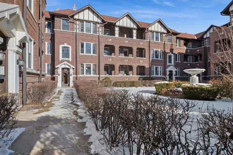 2114 W North Ave #2E, Chicago, IL 60647