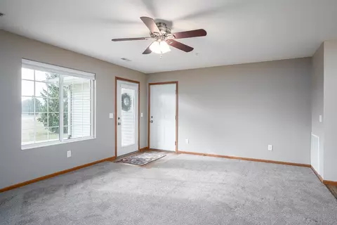 Living - 210 E Franklin St #101, Eldridge, IA 52748 photo 2 of 2