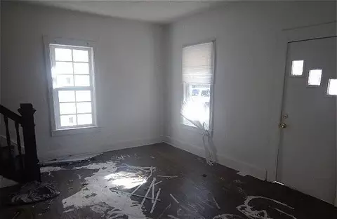 Living - 1129 E Reservoir St, Springfield, IL 62702 photo 1 of 1