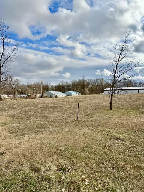 208 S 210 S 5th St, Keithsburg, IL 61442 photo 3