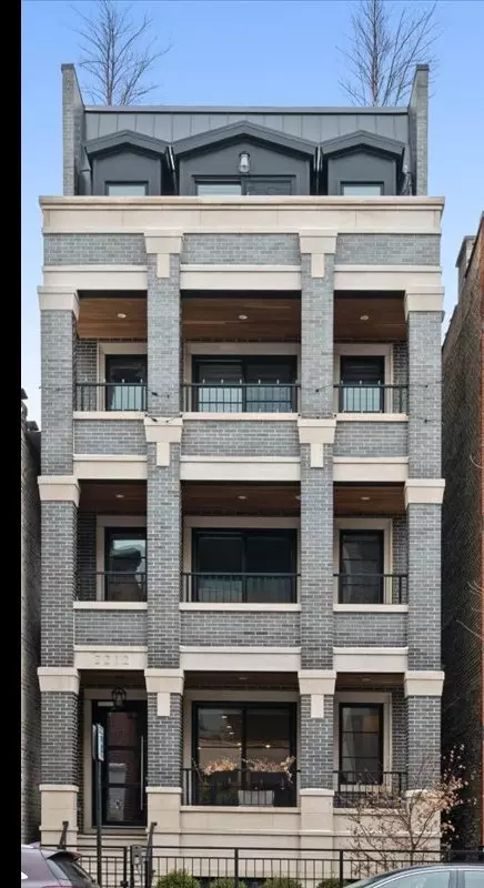 2212 N Halsted St #1, Chicago, IL 60614