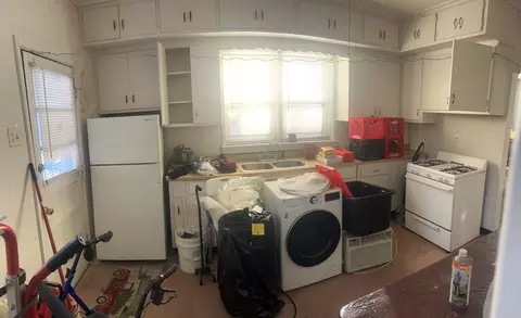 Kitchen - 723 S Aberdeen St, Chicago, IL 60607 photo 2 of 2