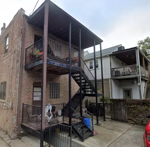 Exterior - 723 S Aberdeen St, Chicago, IL 60607 photo 2 of 4