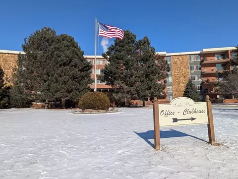 18 E Old Willow Rd #425N, Prospect Heights, IL 60070