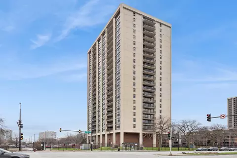 2901 S Michigan Ave #808-9, Chicago, IL 60616