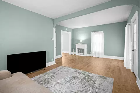 Living - 136 W Mill St, Kewanee, IL 61443 photo 2 of 4
