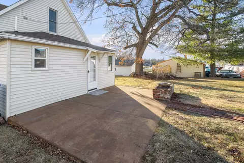 Exterior - 136 W Mill St, Kewanee, IL 61443 photo 5 of 7