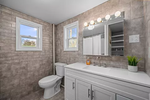 Bath - 136 W Mill St, Kewanee, IL 61443 photo 2 of 2