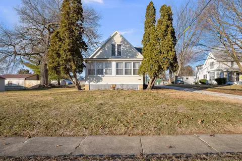 Other - 136 W Mill St, Kewanee, IL 61443 photo 2 of 12