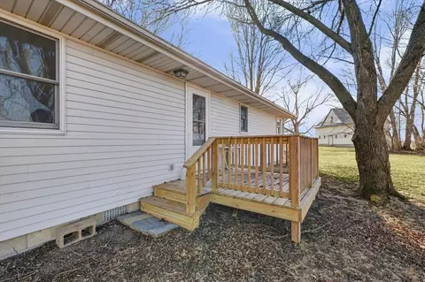 Exterior - 206 Maple St W, Sidney, IL 61877 photo 8 of 8