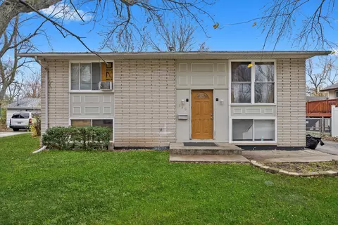 350 E Tulip Dr, Glenwood, IL 60425