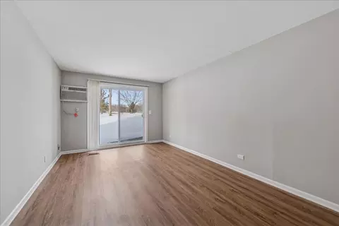 Living - 764 Terrace Ct #A, Elgin, IL 60120 photo 3 of 4
