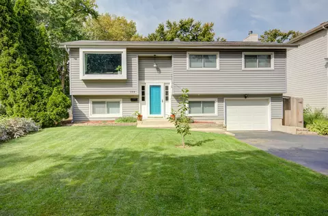 154 S Ellyn Ave, Glen Ellyn, IL 60137