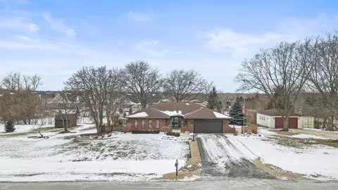13120 Silver Fox Dr, Lemont, IL 60439