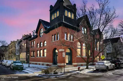 3057 N Clifton Ave #2, Chicago, IL 60657