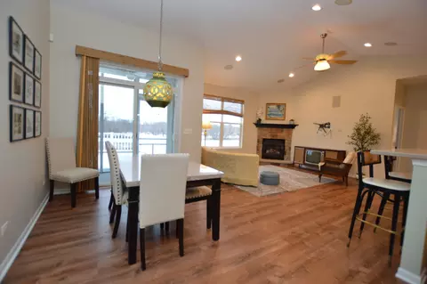 Dining - 2111 Tyler Trl, Mchenry, IL 60051 photo 1 of 1