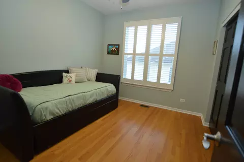 Bedroom - 2111 Tyler Trl, Mchenry, IL 60051 photo 5 of 6