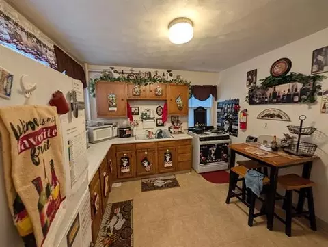 1014 17th St, Rock Island, IL 61201