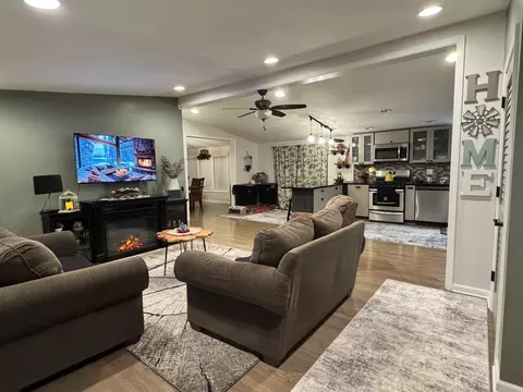 Living - 2728 W Brooklyn Rd, Compton, IL 61318 photo 1 of 2