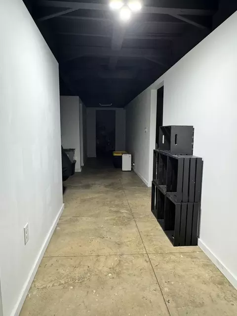 Entry Way - 2728 W Brooklyn Rd, Compton, IL 61318 photo 5 of 5