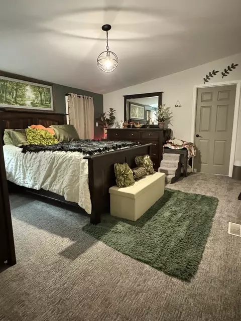 Bedroom - 2728 W Brooklyn Rd, Compton, IL 61318 photo 1 of 3