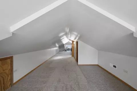 Entry Way - Undisclosed, Lyons, IL 60534 photo 2 of 3
