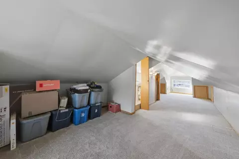 Entry Way - Undisclosed, Lyons, IL 60534 photo 1 of 3