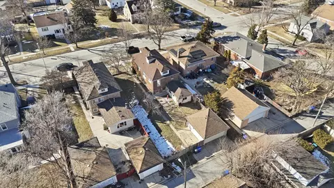 View/Area - Undisclosed, Lyons, IL 60534 photo 3 of 5