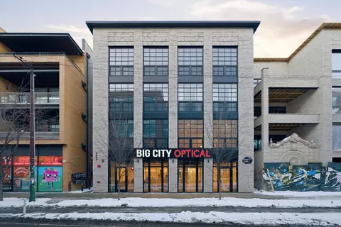 2487 N Milwaukee Ave #2A, Chicago, IL 60647