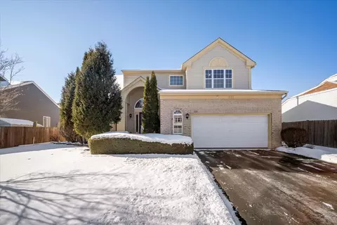 233 Wildflower Ln, Round Lake Beach, IL 60073