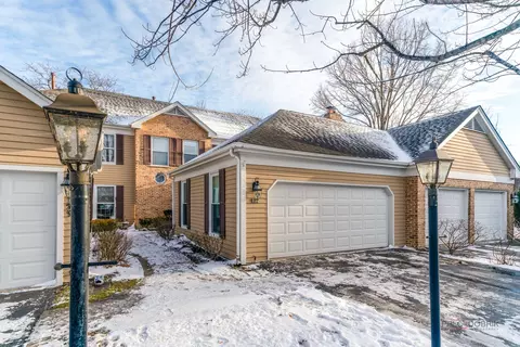127 Camden Ct, Lincolnshire, IL 60069