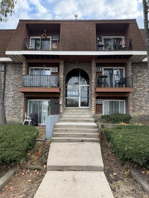 555 Heritage Dr #315, Hoffman Estates, IL 60169