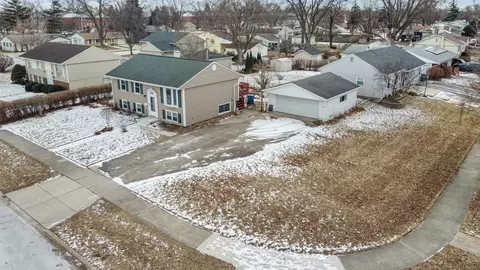 View/Area - Undisclosed, Aurora, IL 60506 photo 1 of 1