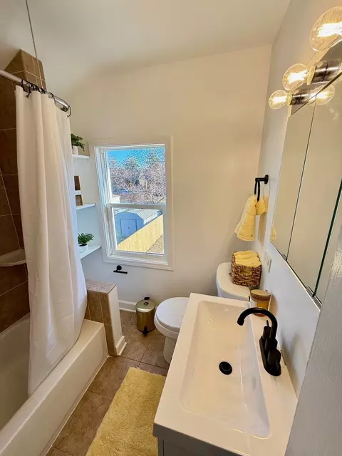 Bath - 2227 S 16th Ave, Broadview, IL 60155 photo 1 of 2