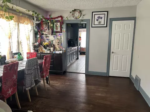 1123 Front St, Aurora, IL 60505 photo 3