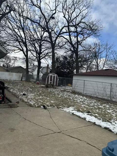 1123 Front St, Aurora, IL 60505 photo 10