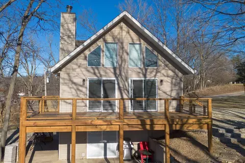 34 Clubhouse Dr, Varna, IL 61375