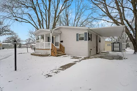 1116 Lakeview Rd, Elgin, IL 60123