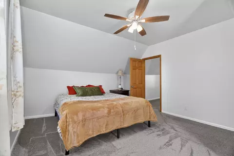 Bedroom - 402 8th St, Mazon, IL 60444 photo 2 of 4